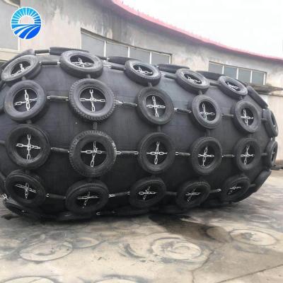 中国 Pneumatic Rubber Used Yokohama Fenders With Tyre-Chain Net Yokohama Fenders 販売のため