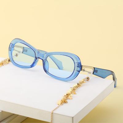 China Fashion Sunglasses Cat-Eye Sunglasses Retro Shape Mens Womens Sunglasses 2022 With Glass Chain for sale