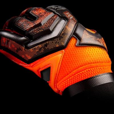 China Professional Adult Kids Soccer Gloves Latex Finger Protection Soccer Goalkeeper Gloves Safety Adult GANT New Design for sale