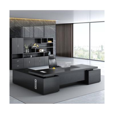 China Fire And Dirt Resistant Modern Luxury Office Boss Executive Desk for sale