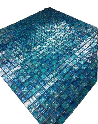 China Parquet Iridescent Glass Mosaic Slab For Swimming Pool Glass Mosaic for sale