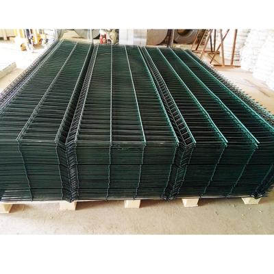 China Cages Anping Factory Green PVC Coated Curved Iron Mesh Fence Panels / Iron Powder Coating Mesh Fence Panels for sale