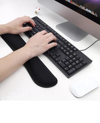 China With Wrist Rest Custom Rise Keyboard Logo Memory Foam Wrist Rest Rubber Mouse Pad With Desk Wrist Rest Support for sale