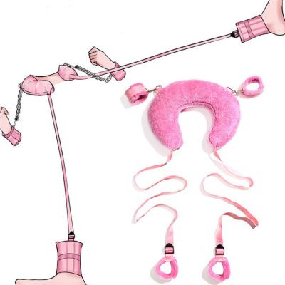 Chine Le poignet et la cheville roses du coussin BDSM gifle les kits adultes d'esclavage à vendre