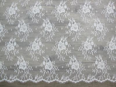 Chine Équilibre en nylon carré de dentelle de cil/dentelle exquise de robe pour la décoration 150cm x 150cm à vendre