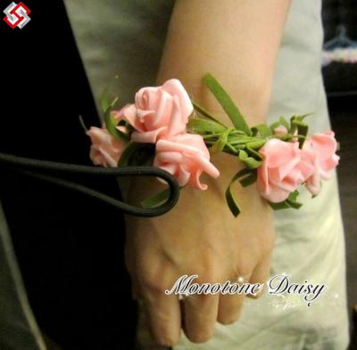 Chine corsage rose de poignet de fleur de décor de mariage de fleur de matériel artificiel de mousse à vendre