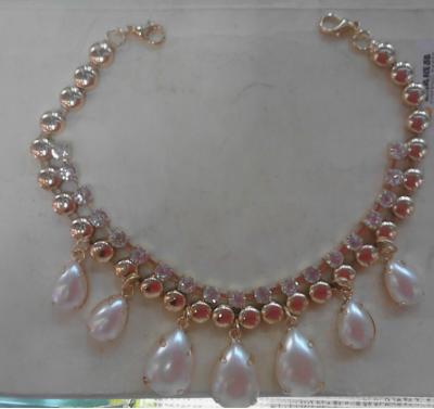 Chine Le collier fait main de perle naturelle avec la forme faite sur commande a découpé la pierre gemme en tranches à vendre