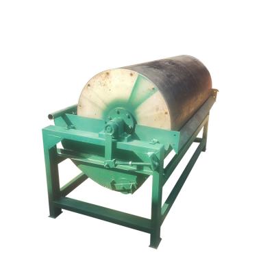 China Small Scale Gold Mining Equipment Wet Magnetic Separation Machine High Intensity Mining Separator Wet Magnetic Separator for sale