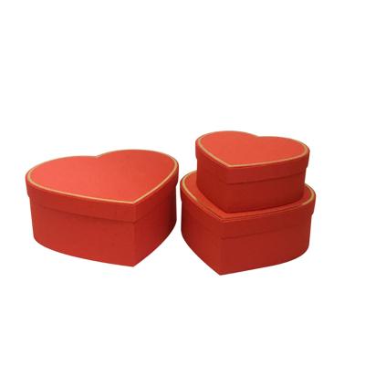 China High Grade Recycled Materials Flower Three Piece Set Box Around Heart Silk Gift Box With Lid for sale