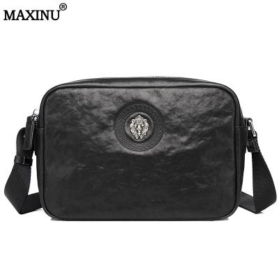 China Vintage Cowhide Stylish Men High Quality MAXINU Custom Logo Long Strap Bag Cell Phone Sling Cigar Bag for sale