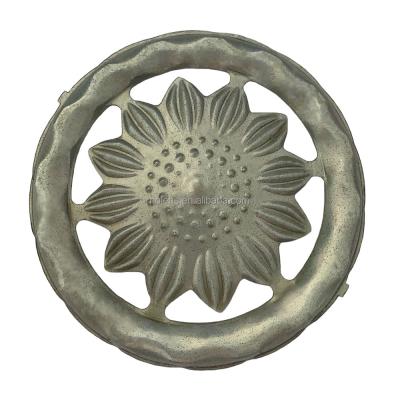 China Easily Assembled Decorative Products Wrought Iron China Stamping Iron Flower Plates For Wrought Iron Garden&Railings; Fence ; Stairs ; Carries ; Balcony for sale