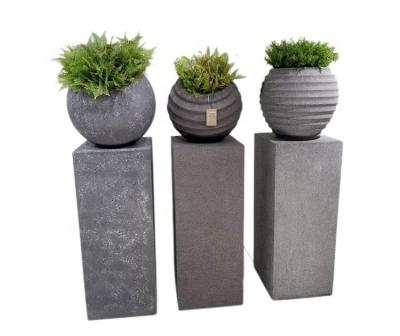 China Hot Elegant Turned Shape Factory Wholesale FRP Flower Pots Classic Outdoor Flower Pots Fiberglass For Garden Hotel for sale