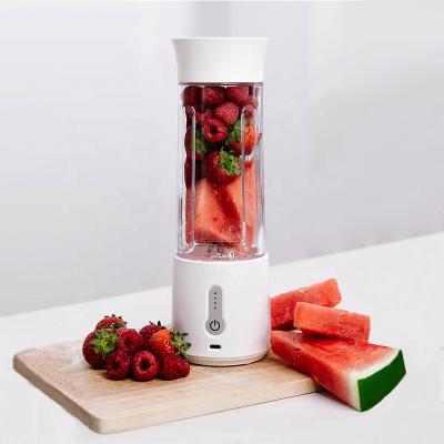 China Pure Copper Electric Rechargeable Portable Blender Cup Waterproof USB-C Motor 500ml Personal Portable Blender for sale