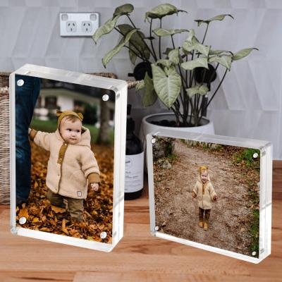 China Decoration Clear Acrylic Picture Frame Wholesale Acrylic unbreakable personalized Photo Frame Custom Magnetic Acrylic Frame designs for sale