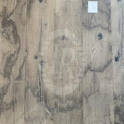 China Modern Shrunken Hill Oak Engineered Flooring for sale