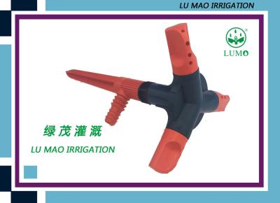 China Yard Irrigation Pop Up Micro Sprinklers 3 Arms Nozzles Radius 4.0m - 7.0m for sale