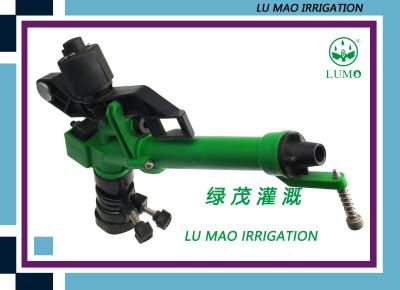 China Arma de la lluvia del agua de irrigación de la agricultura del césped del jardín con el plástico de la pulgada 1-1/2 que gira el hilo femenino en venta