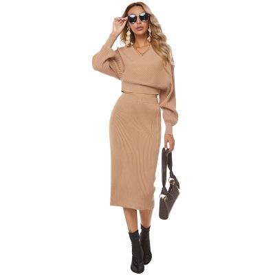 China 2021 Newest Design Anti-wrinkle Unique Fashion Crop Tops Dress Solid Color V-Neck Lantern Sleeve Ribbed Knitted Sweater Suit For Women for sale