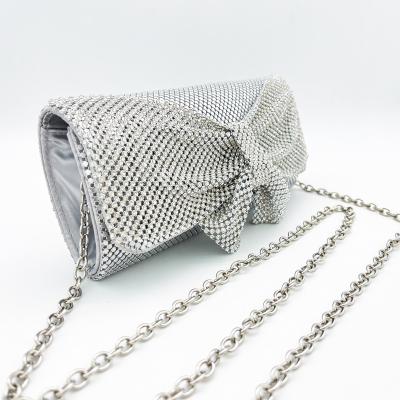 China Factory wholesale 2022 new design fashion bow tie diamond evening purse bling bow tie shape girls party bags for sale