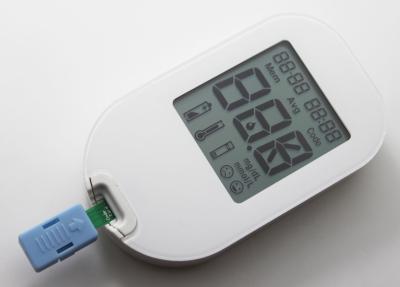 China Diabetiker-Blutzucker-Meter mit Test-Streifen, Blutzucker-Meter 0.7μl erfordert zu verkaufen