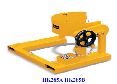 China 365kg - 680kg  Forklift Drum Grabber , Steel And Plastic Drum Lifter for sale