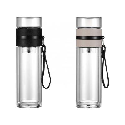 China 17oz Double Wall High Borosilicate Glass Water Bottle Tea Bottle Cup Stored And Water Separation Tea Cup With Tea Infuser for sale