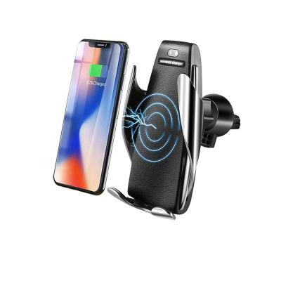 China Vehicle Charging Hot 2020 Wholesale Fast Magnetic Mobile Phone Headset Sucker Wireless Charger For iPhone Wireless Charger In Car for sale