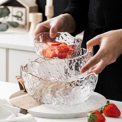 China Viable Glass Transparent Salad Bowl Dessert Personality Pattern Vegetable And Fruit Salad Phnom Penh Crystal Bowl for sale