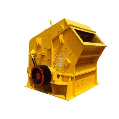 Chine Impact Crusher PF Small Crushing Machine Beat Back Impact Crusher à vendre