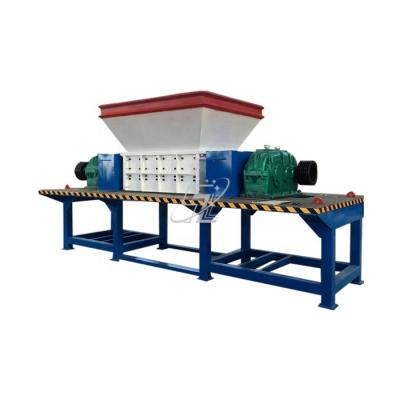 Chine Automatic Pallet Shredder Machine Waste Tire Shredding Recycling Machine à vendre