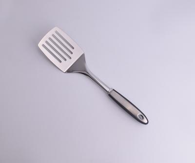 China Sustainable New Design Stainless Steel Kitchen Chinese Slotted Turner for sale