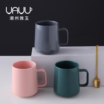 China Disposable Modern Nordic Color Porcelain Tea Cups 350ml Glazed Glazed Ceramic Coffee Mug With Handle for sale