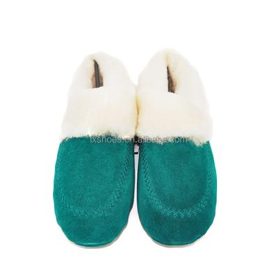 China Ladies Warm Fluffy Indoor Bedroom Slippers Sheepskin Fashion Sale Wool Flexible Moccasins For Women for sale