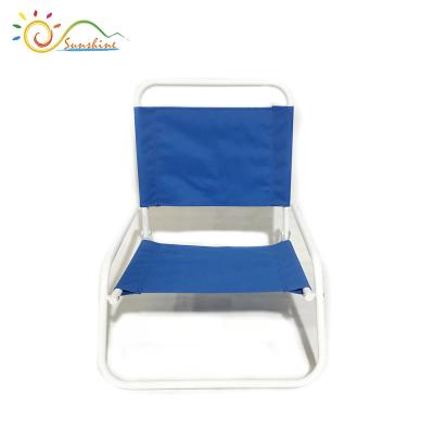 China Modern Most Popular Promotional Products Sand Short Low Folding Beach Chairs en venta