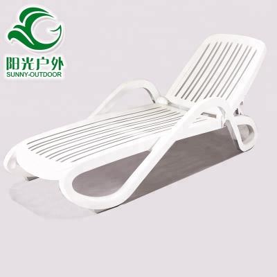 China Weather Resistant Outdoor Plastic Sun Lounger Beach Chair White for sale