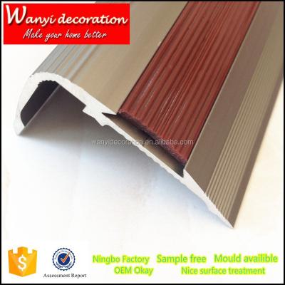 China Aluminum and Rubber Floor Trim, Stair Tread FTInstalled on the edges of the stairs and designed to suit CE05 for sale