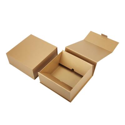 China Creative Wholesale Custom Folding Creative Recyclable Gift Box Cardboard Clothing Shoes Boutique Packaging Gift Box Wick Advent Calendar for sale