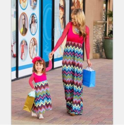 China Sustainable Long Sleeve Geometric Printed Family Dresses Mother And Kids Parents Child Pastoral Printing Dress for sale