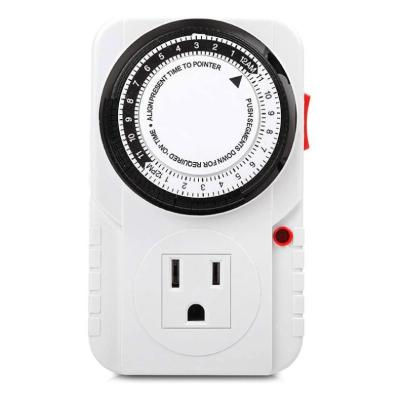 China Waterproof 24 Hour Grounded, Heavy Duty Accurate, Three Prong Plug-In Mechanical Timer For Lamps Fans Christmas String Lights White for sale