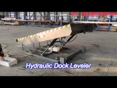 Hydraulic Loading Vertical Dock Leveler For Cold Storage Railway Platforms