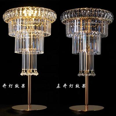 China Modern Wholesale Table Metal Chandelier Acrylic Flower Stand For Wedding Table Decor for sale