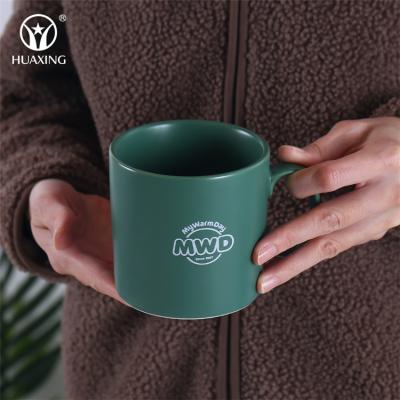 China New Arrival 410cc Solid Color Coffee Cup Viable Large Dark Green Ceramic Mugs New Nordic Design Ceramic Mug Sets for sale