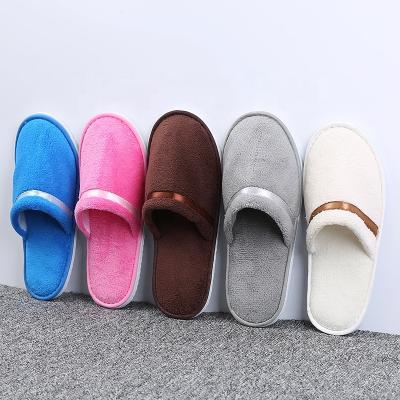 China Hot Sale Fashion Design Top Wholesale Cushioning Closed Hotel Multi Color Household Soft Slippers for sale