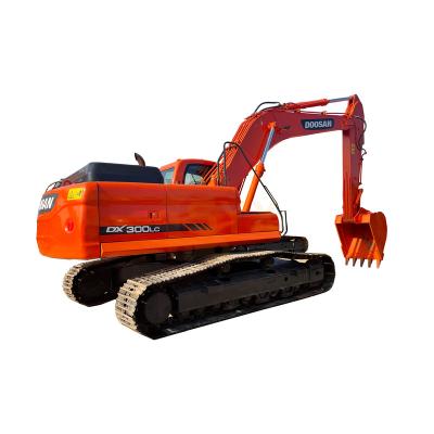 China Large Construction Machinery Used Doosan DX300 Crawler Excavator Second Hand 30 Ton Excavator 1.6m; ³ for sale