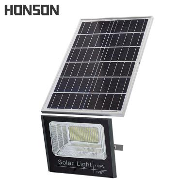 China Sports Stadiums Solar Power Outdoor Lamp Flood Light 100W Remote Solar Stadium Flood Light for sale