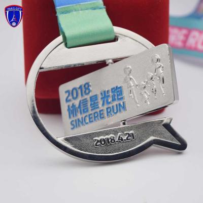 China New Custom Design Beautiful Europe Boston Marathon Running Spinning Spinning Medal Silver Medal With Ribbon for sale