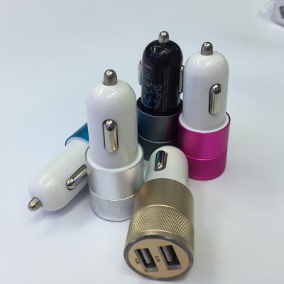 Cina Caricatore di USB del doppio dell'automobile ODM/dell'OEM con luce principale, adattatore doppio portatile dell'automobile di USB in vendita