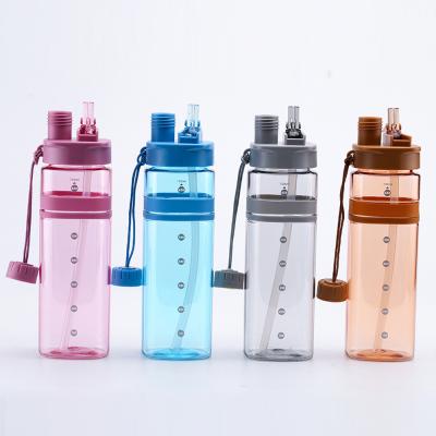 China 600ml 700ml sustainable bpa free plastic sports water bottle with long straw for sale