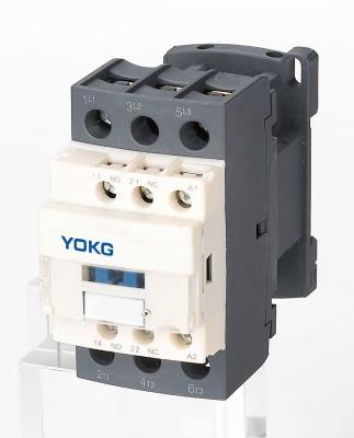 中国 セリウムは3人のポーランド人AC接触器20A 32 Amp 40A 220V 690Vacを証明した 販売のため