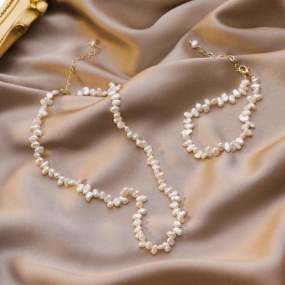 China FASHIONABLE baroque style pearl necklace for women fashion accessories with irregular petal shape design for sale